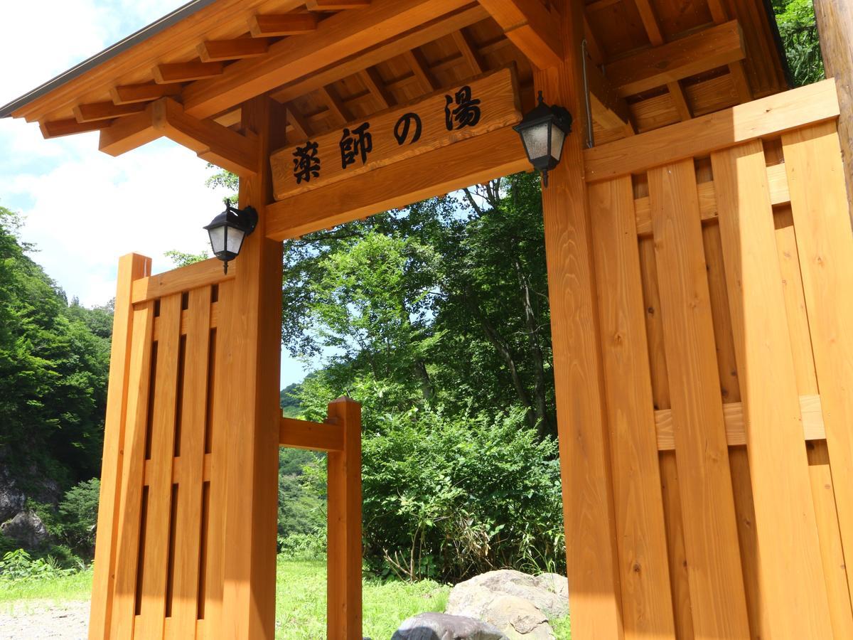 Kiriake Riverside House Hotel Nagano Exterior foto